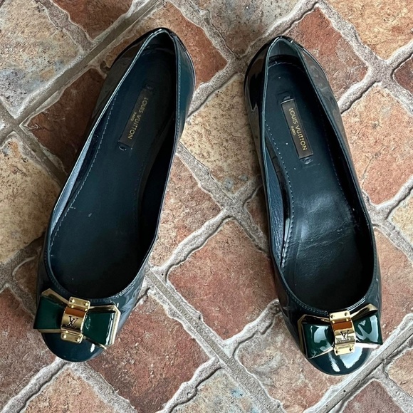 Louis Vuitton Patent Leather Ballet Flats - Picture 3 of 15